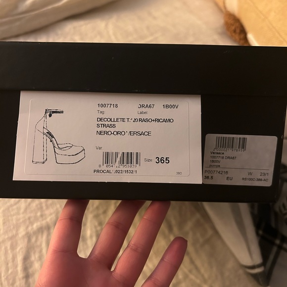 Versace Medusa Aevitas Single Platform pumps - Picture 8 of 9